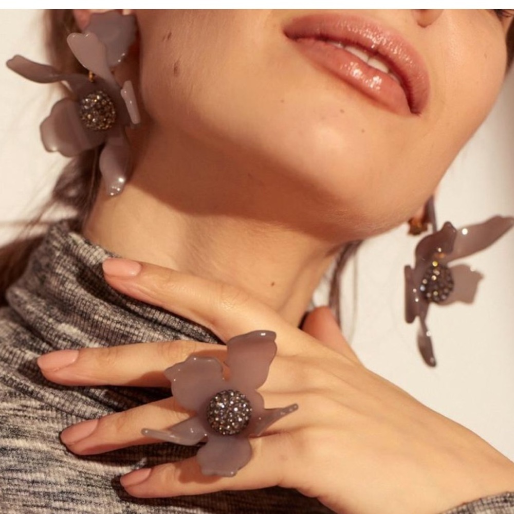 LELE SEDOUGHI Crystal Lily Earrings - Charcoal - Picture 3 of 6